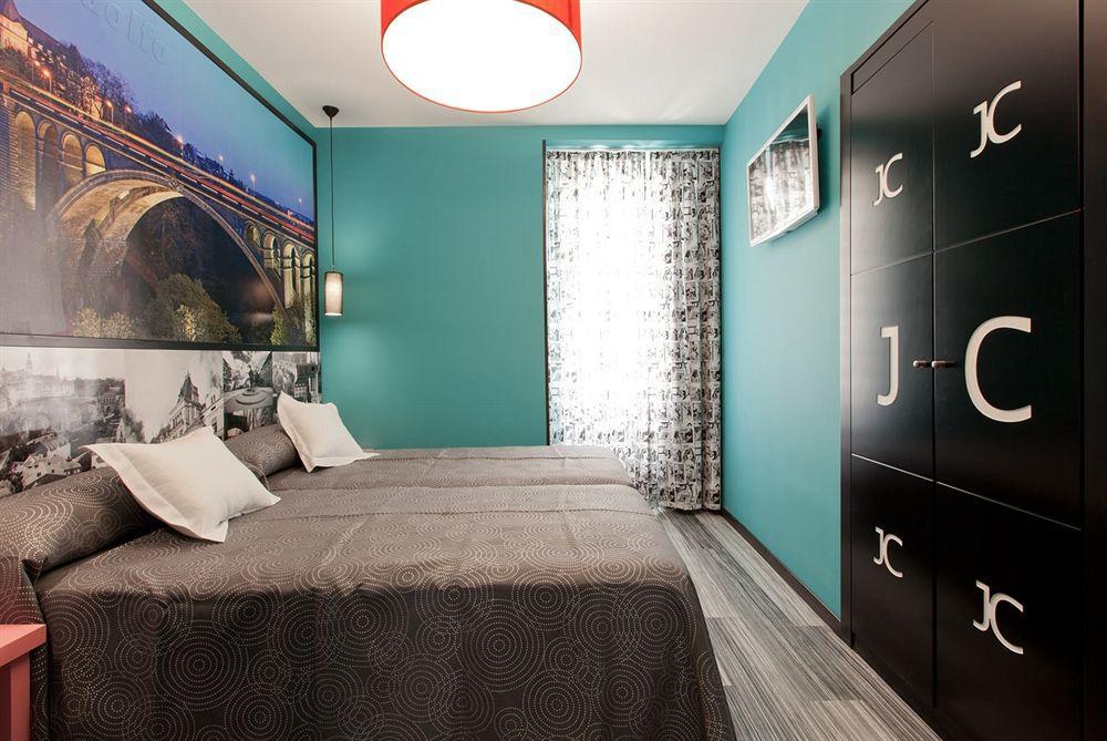 Jc Rooms Santo Domingo Мадрид Екстериор снимка